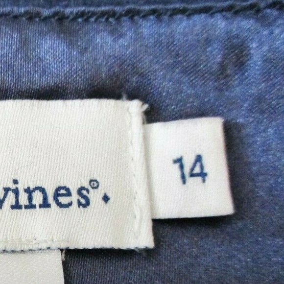 Vineyard Vines Women's Mini Skirt, Navy Blue, Embroidered Gold Anchors, Size 14 - Picture 9 of 11